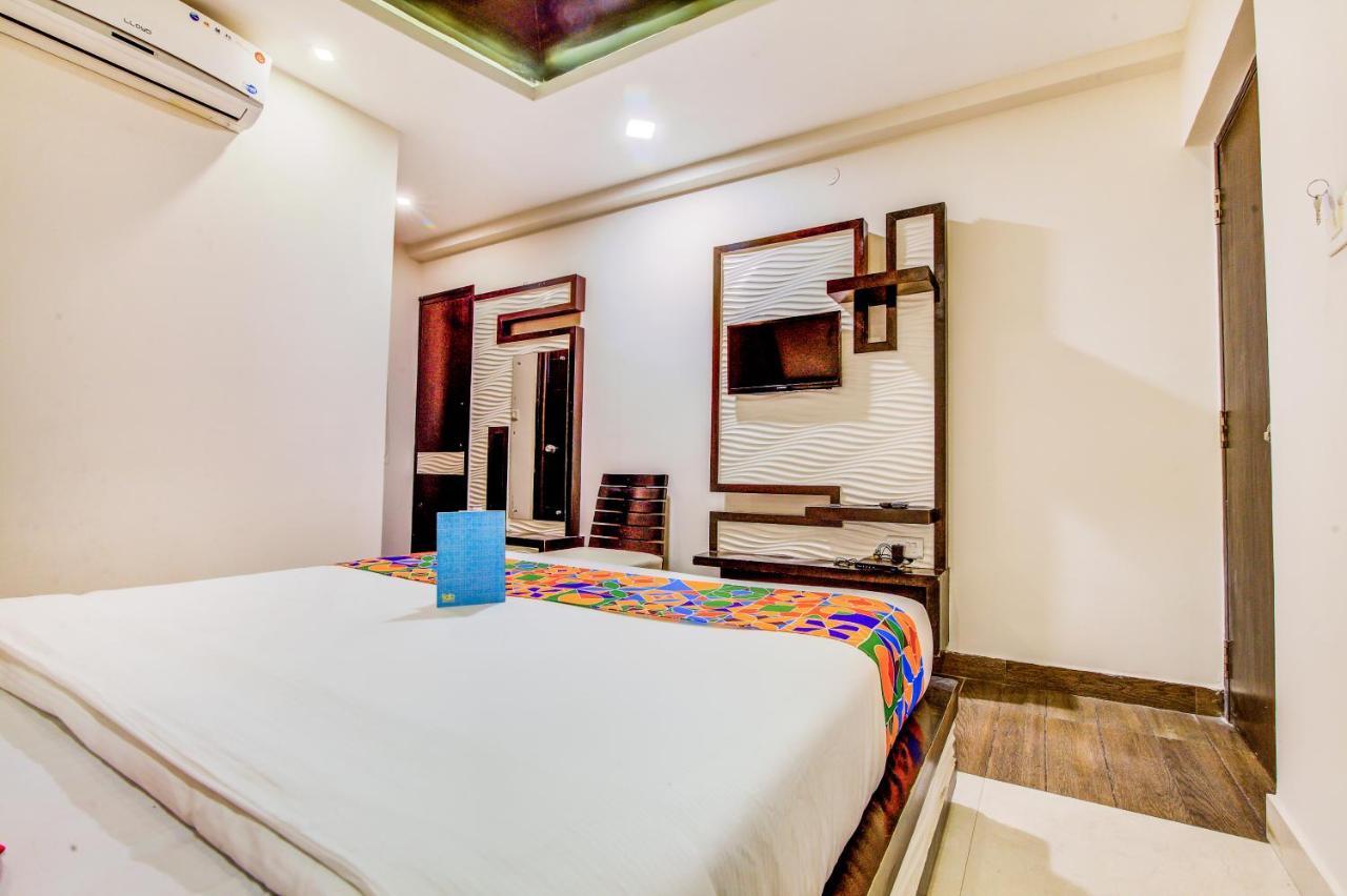 Fabhotel Empark Bangalore Esterno foto