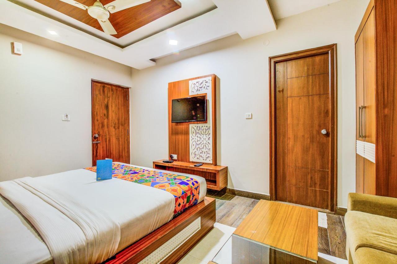 Fabhotel Empark Bangalore Esterno foto