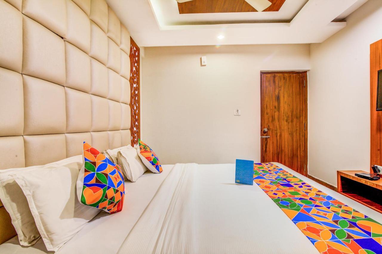 Fabhotel Empark Bangalore Esterno foto