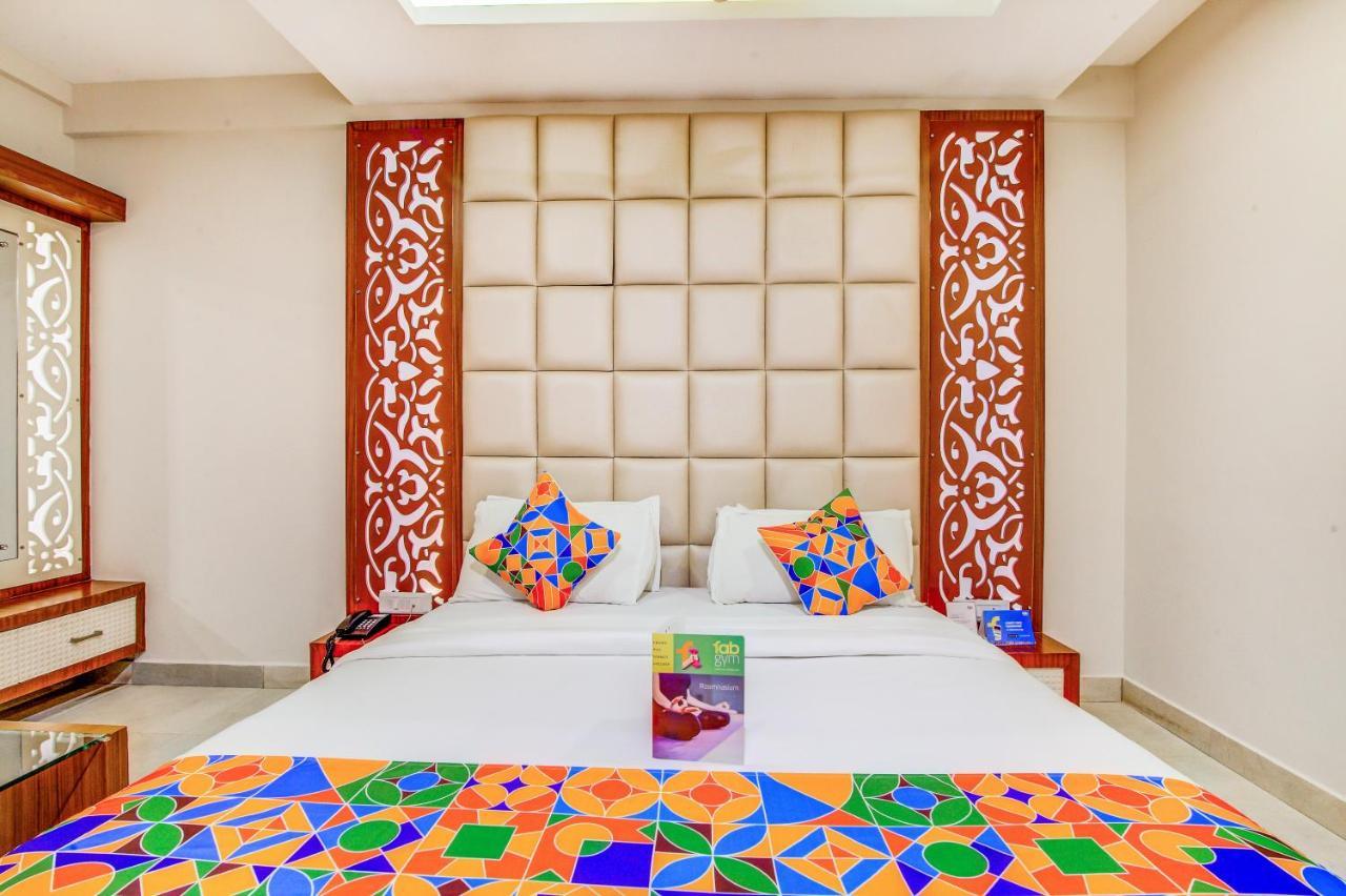 Fabhotel Empark Bangalore Esterno foto