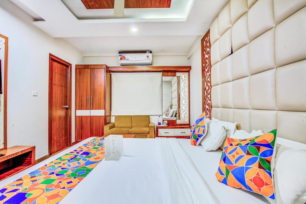 Fabhotel Empark Bangalore Esterno foto