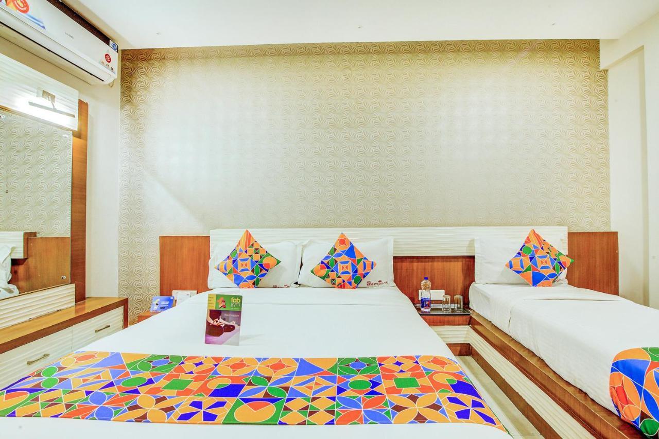 Fabhotel Empark Bangalore Esterno foto
